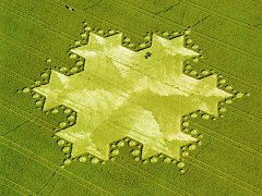 Koch Snowflake, Silbury Hill, England, 1997